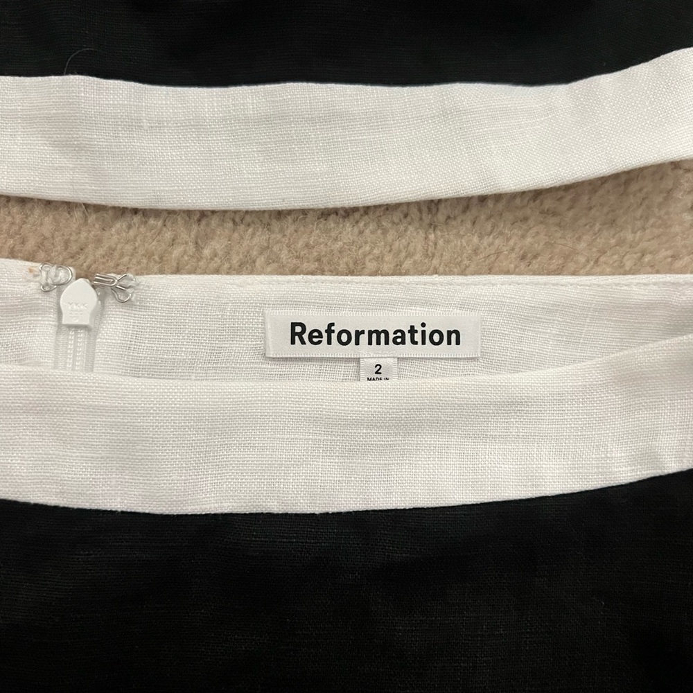 Reformation Monochrome Two-Piece Ensemble (Robbie Linen Two Piece)- worn once - Picture 10 of 13